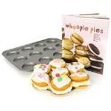 Whoopie Pie Book and Pan (Book and Pan)